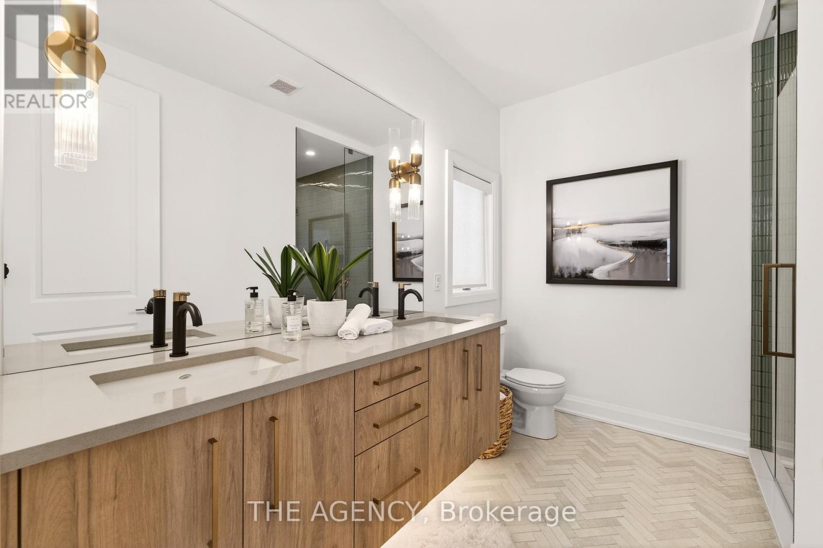 #70F 574 SENECA DRIVE - 13