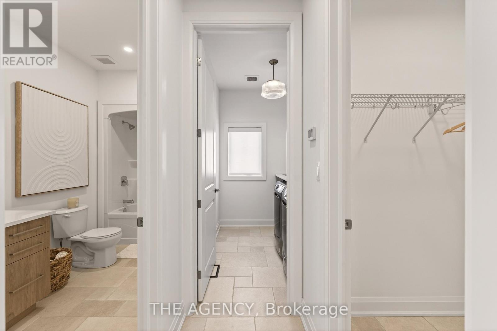 #70F 574 SENECA DRIVE - 19