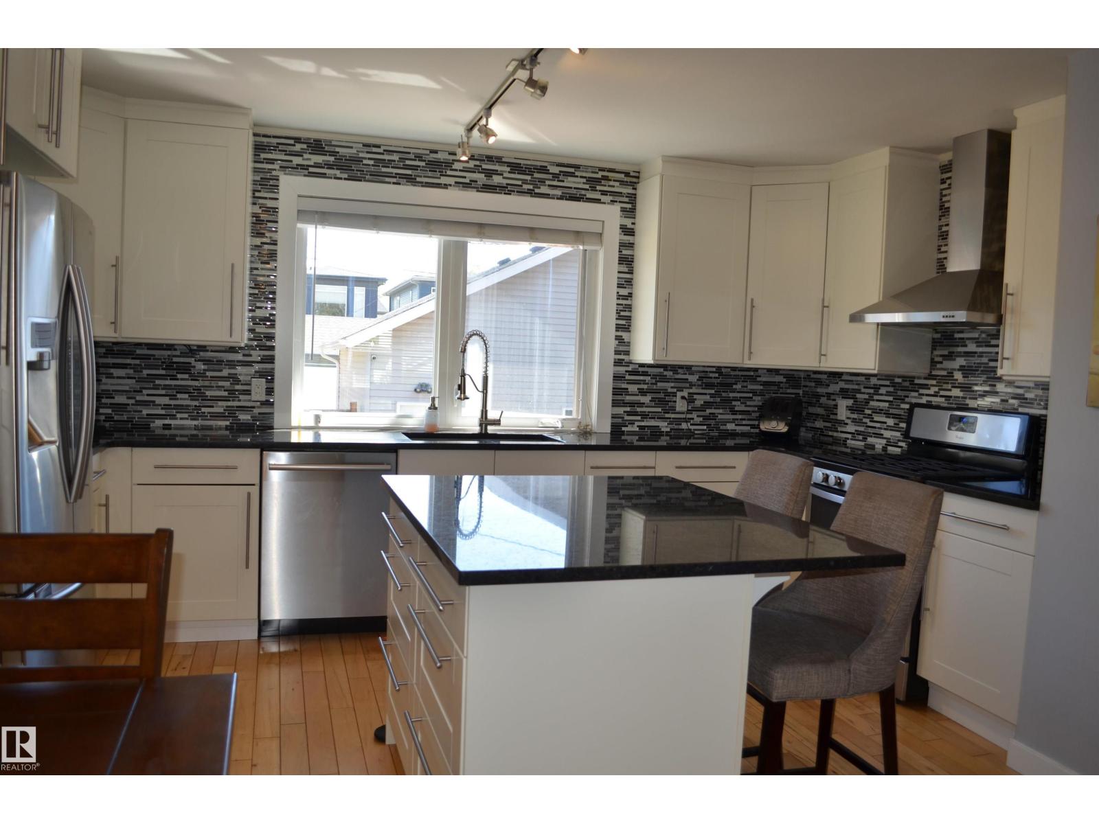10527 81 ST NW - 10