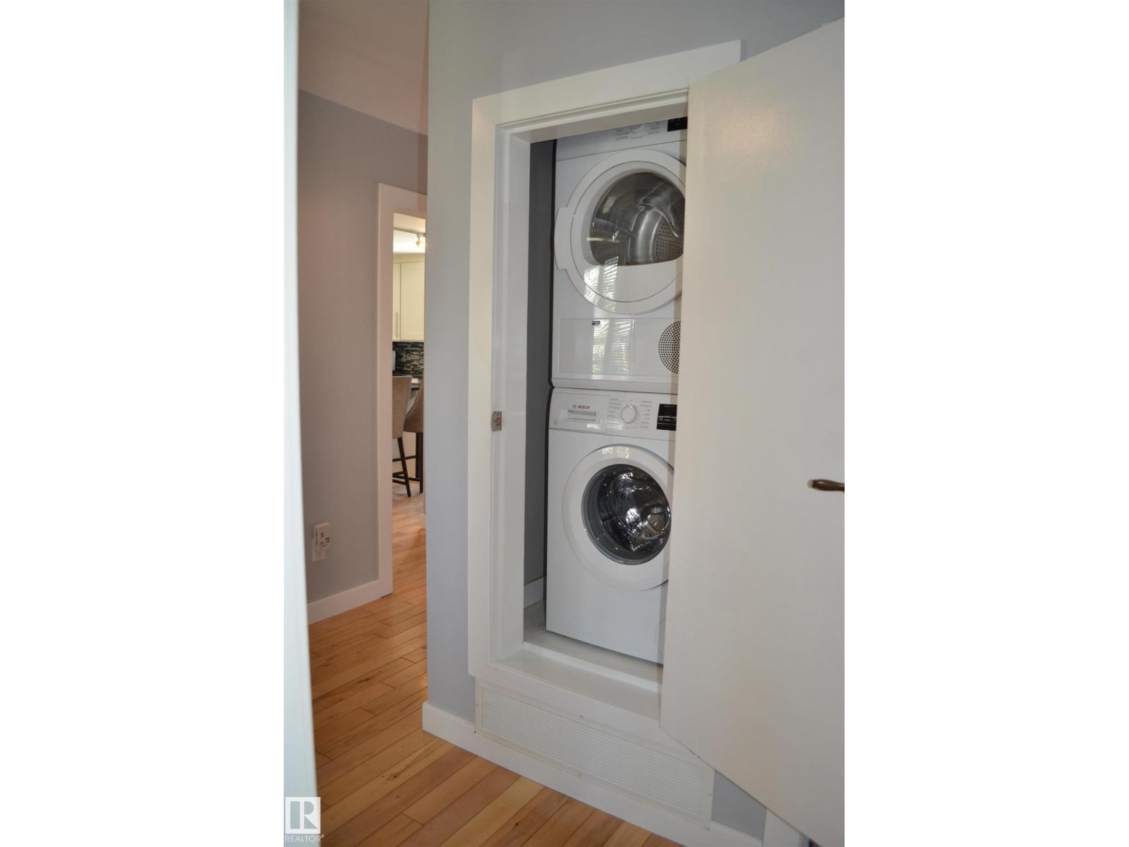10527 81 ST NW - 14