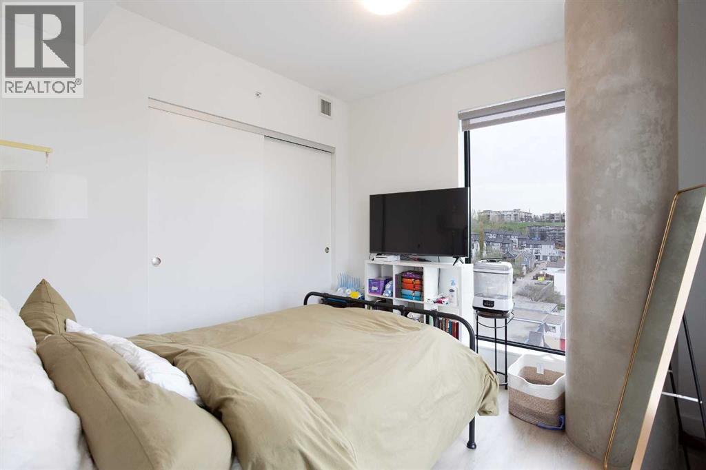 #902 123 4 Street NE - 11