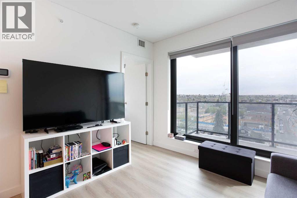 #902 123 4 Street NE - 9