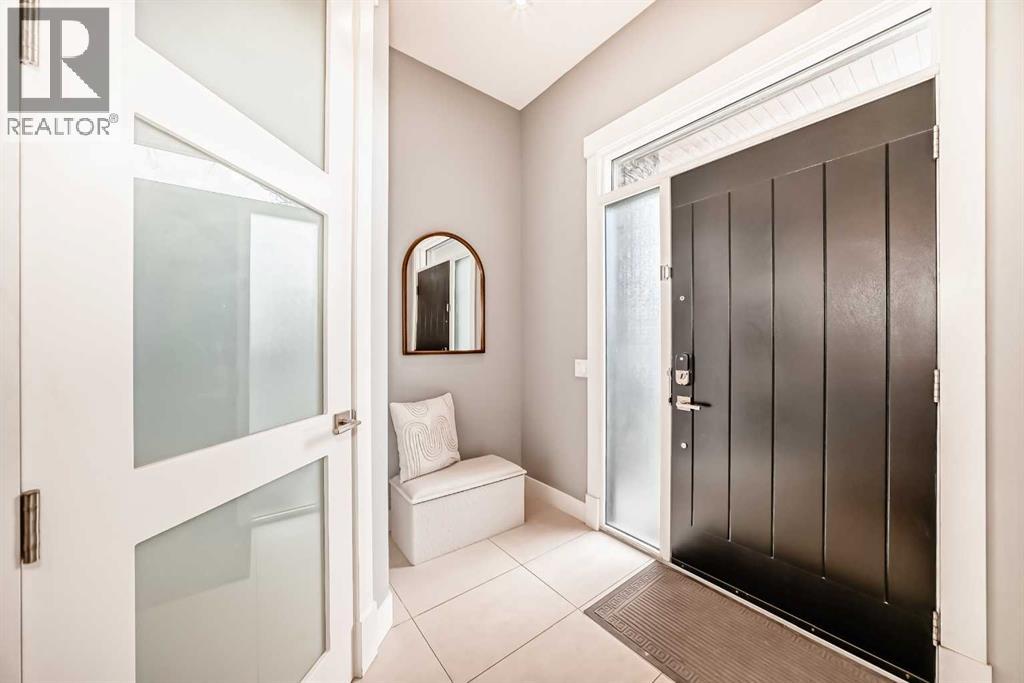 1518 19 Avenue NW - Image 2