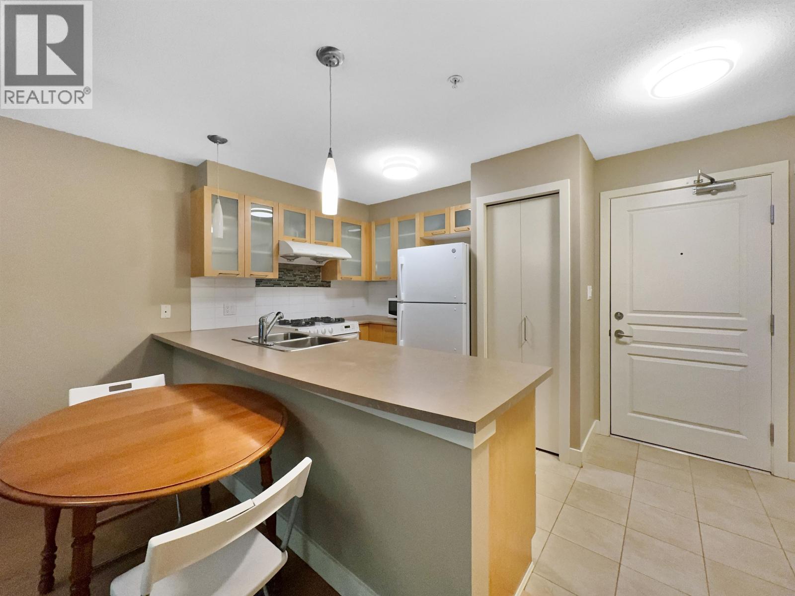2xx 9333 ALBERTA ROAD, Richmond