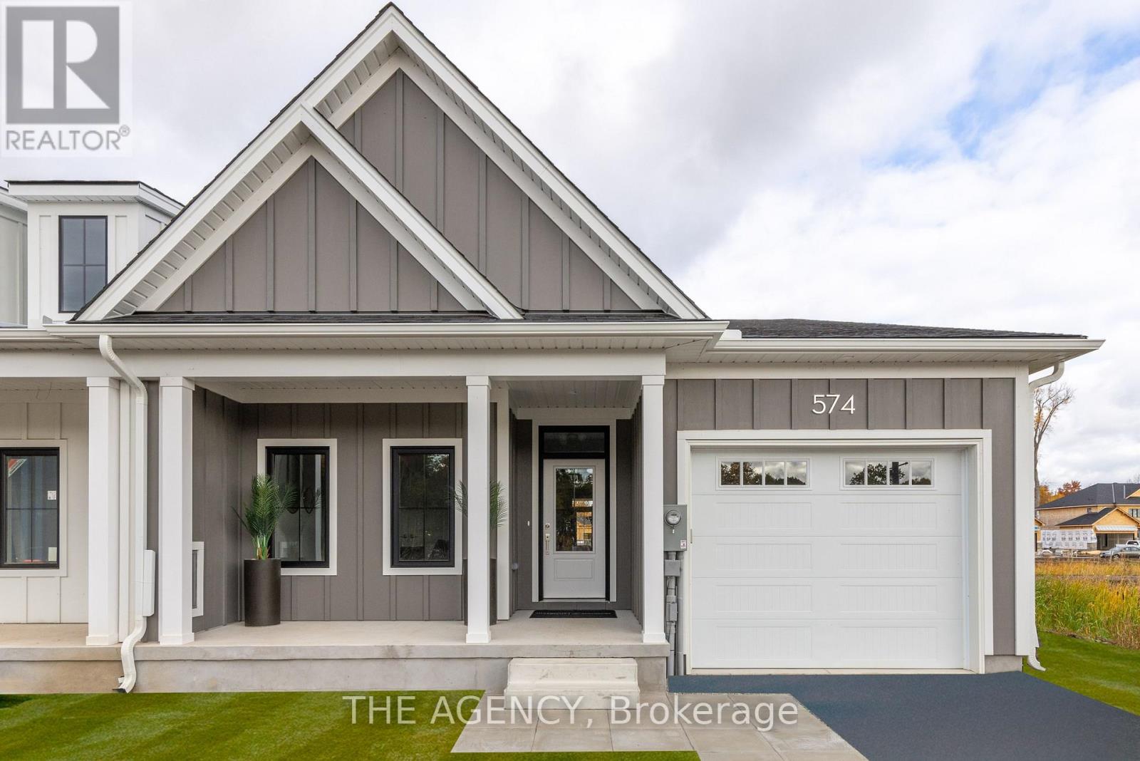 #70F 574 SENECA DRIVE - 35