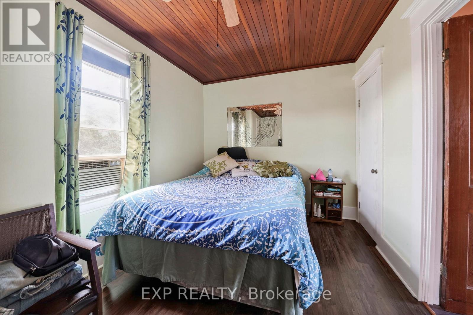 9-11 MILLVILLE AVENUE - 16