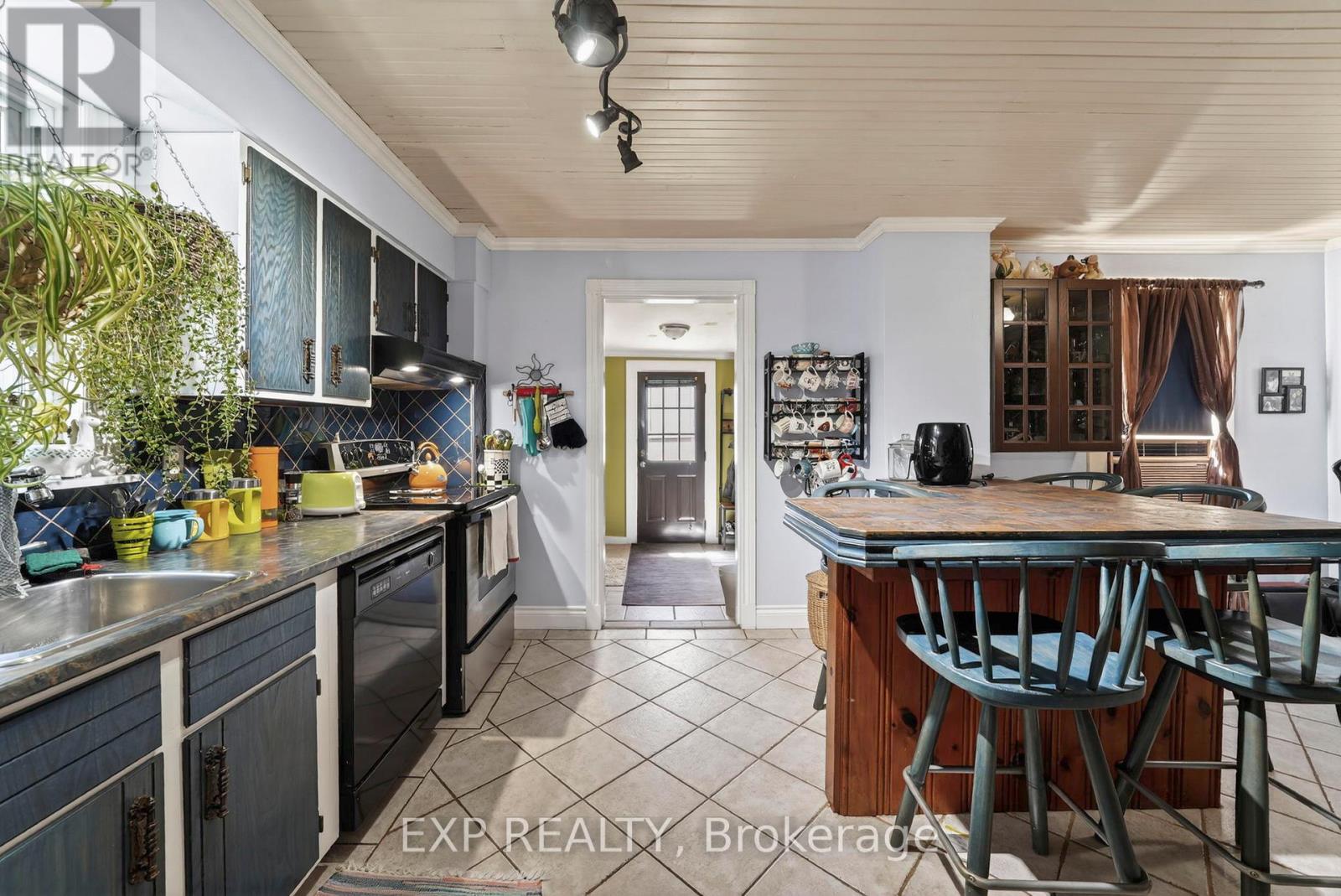 9-11 MILLVILLE AVENUE - 4