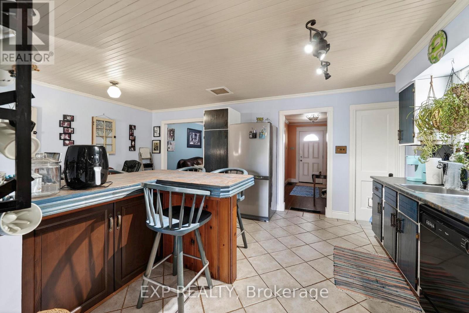 9-11 MILLVILLE AVENUE - 6