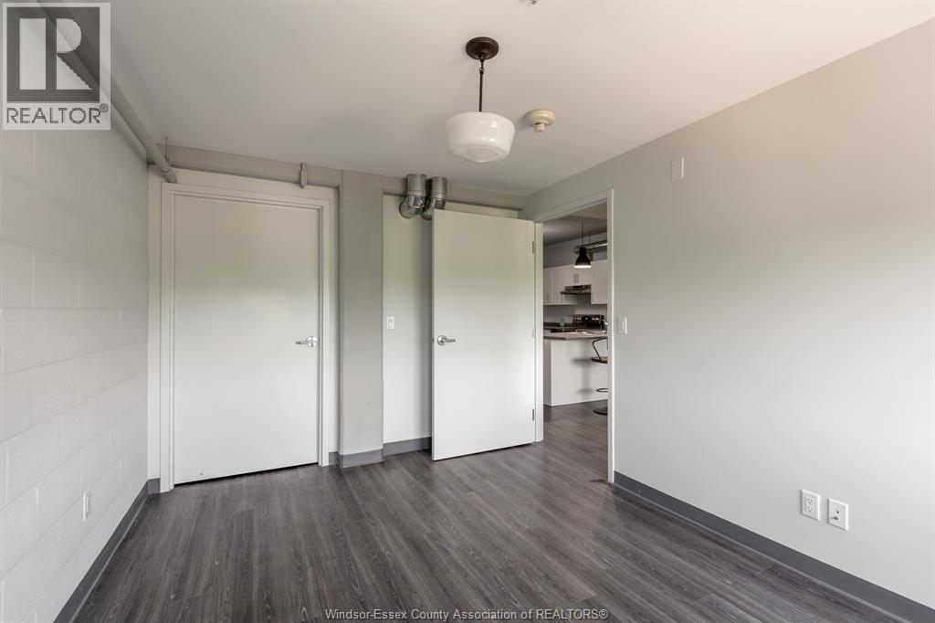 2109 OTTAWA STREET Unit# 404, Windsor, Ontario, N8Y1R8 — Photo 5