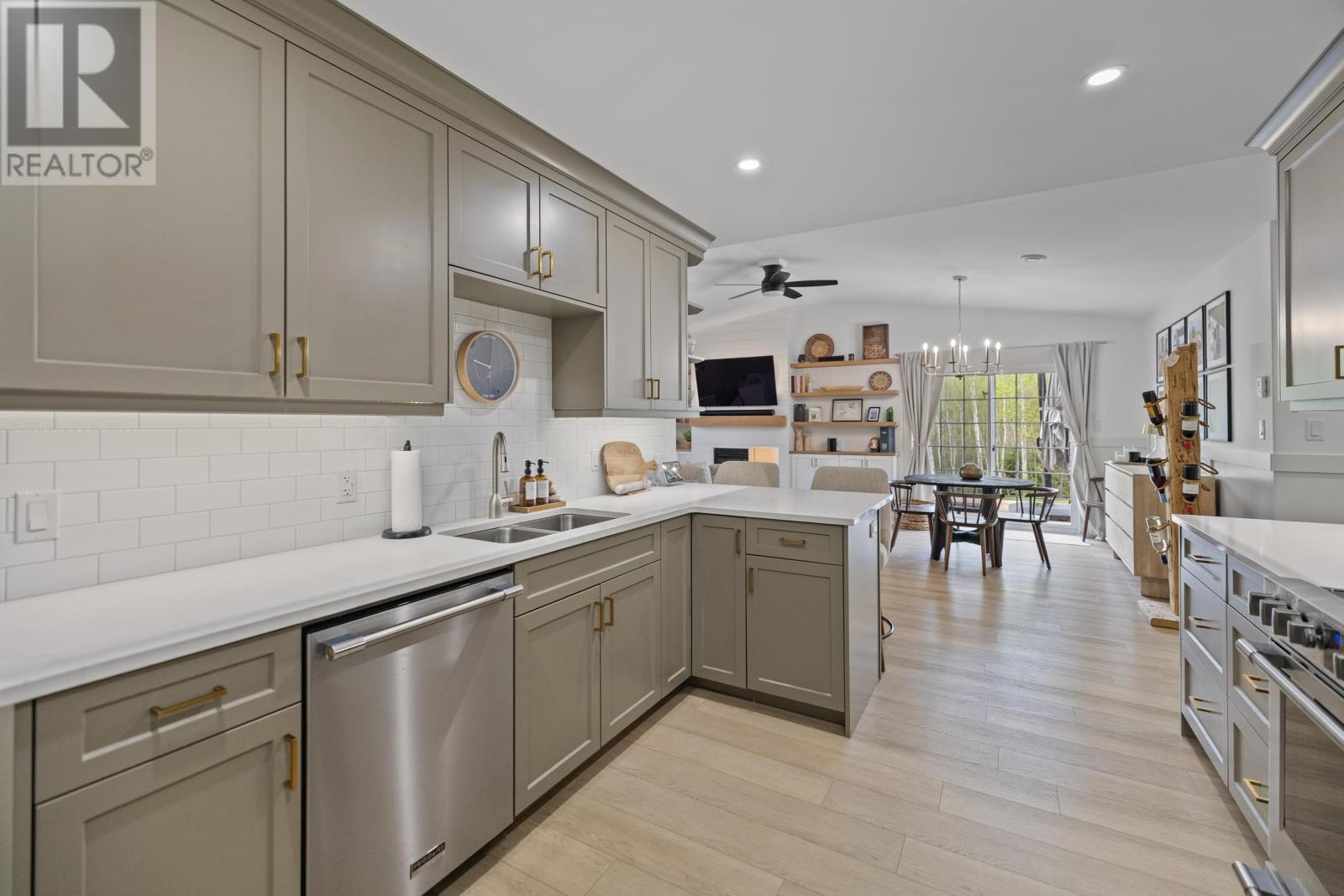 160 Ocean Drive - Image 15