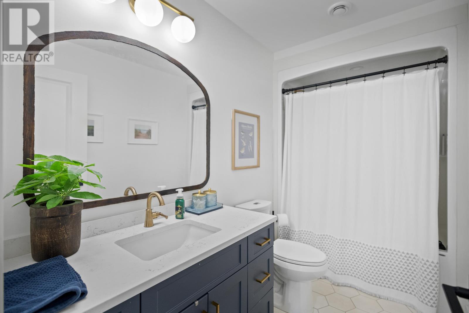 160 Ocean Drive - Image 19