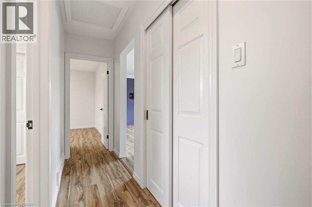 25 BRIARSDALE Drive - 20