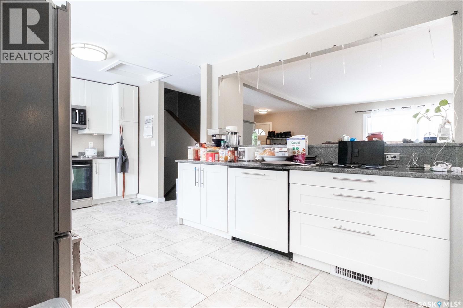 92 Bell STREET - 8