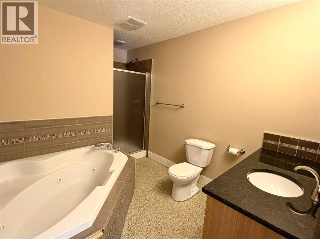 482011 64 Street E - 25