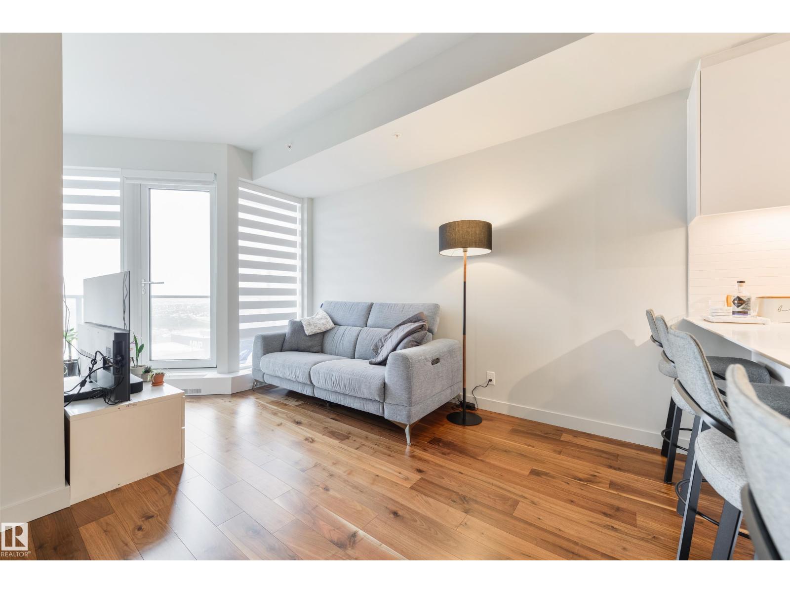 #4103 10360 102 ST NW - 10