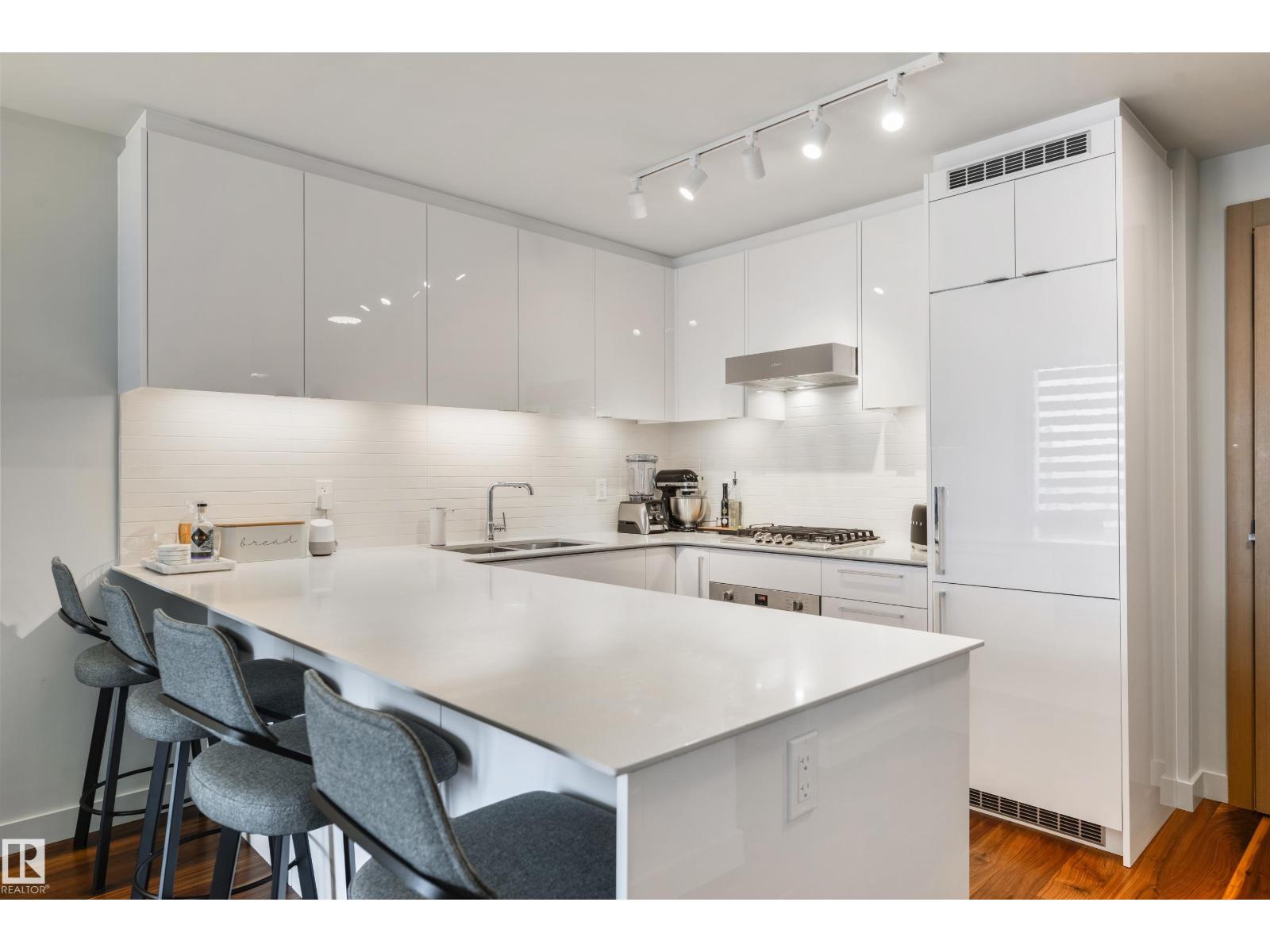 #4103 10360 102 ST NW - 4