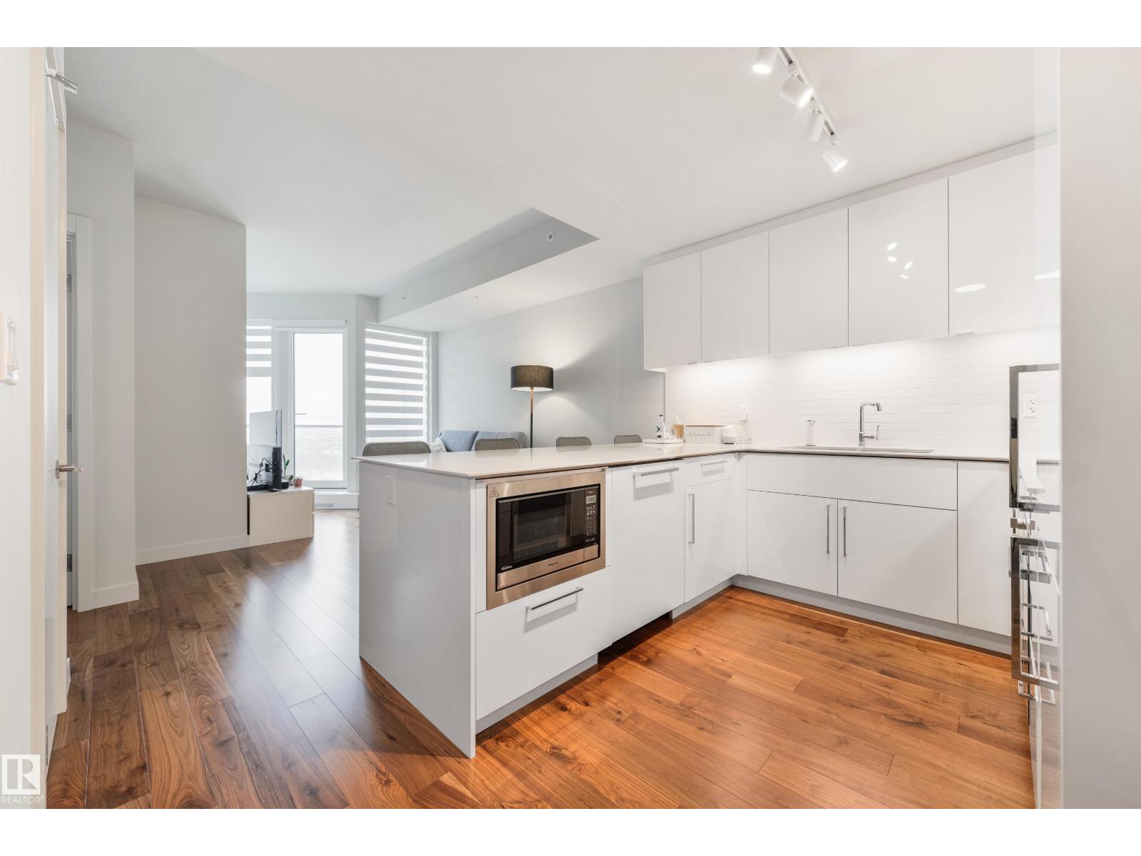 #4103 10360 102 ST NW - 9