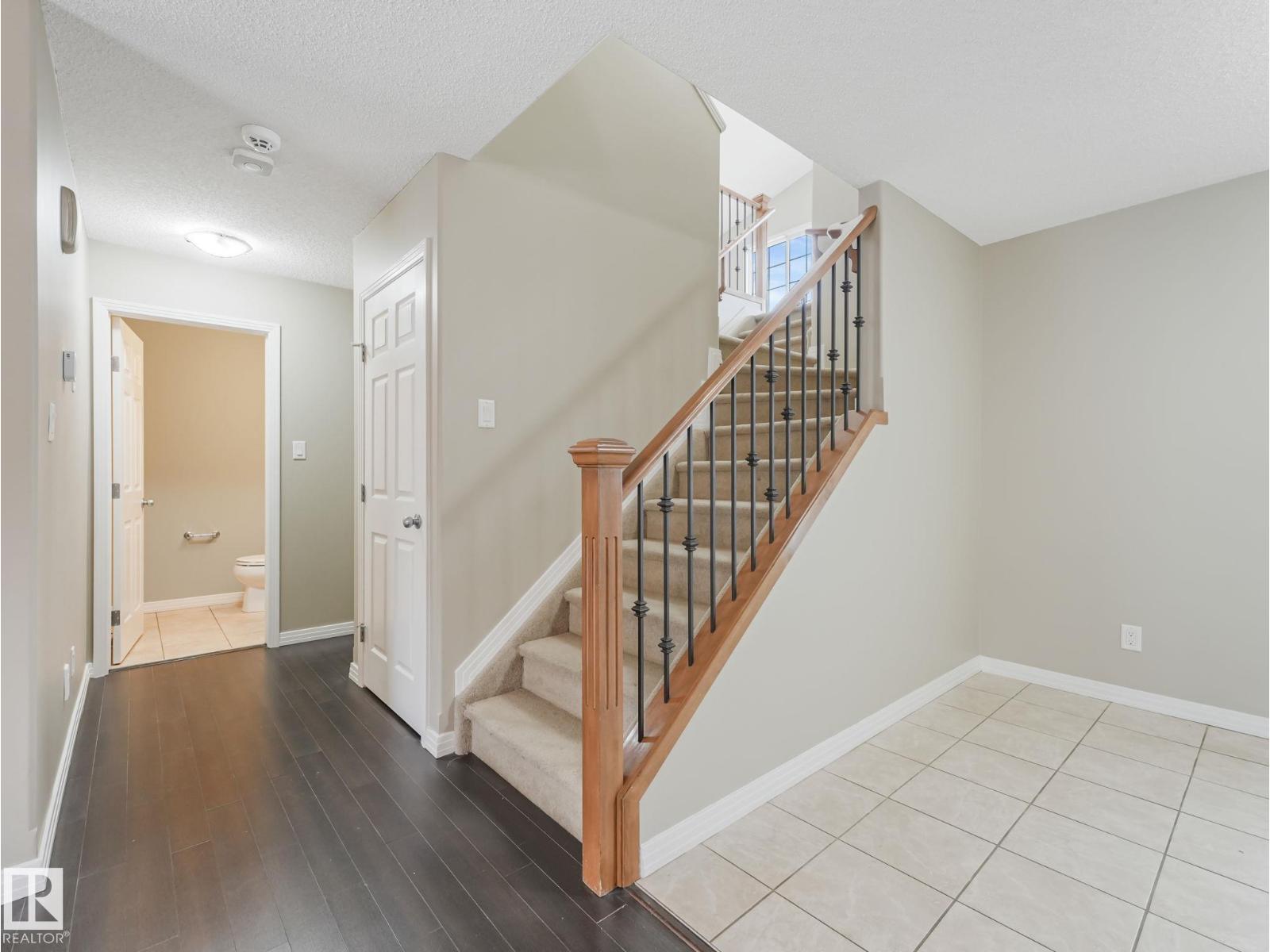 7912 172 AV NW - 10