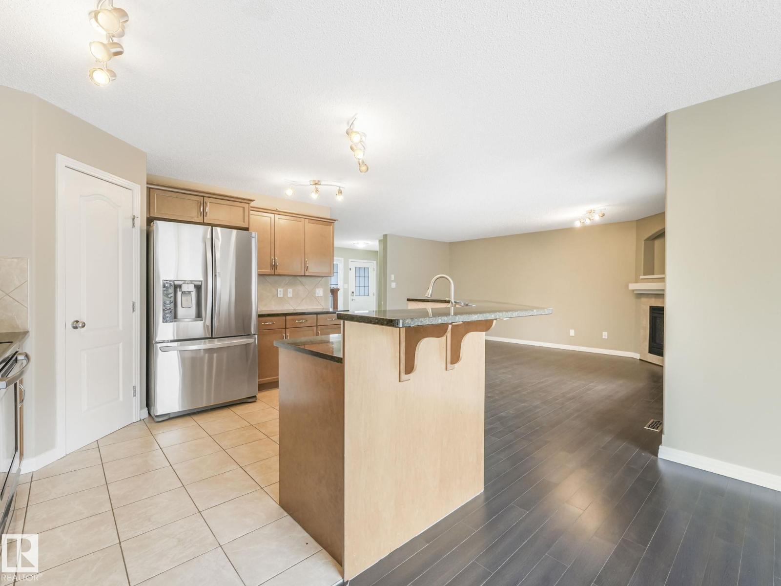7912 172 AV NW - 13