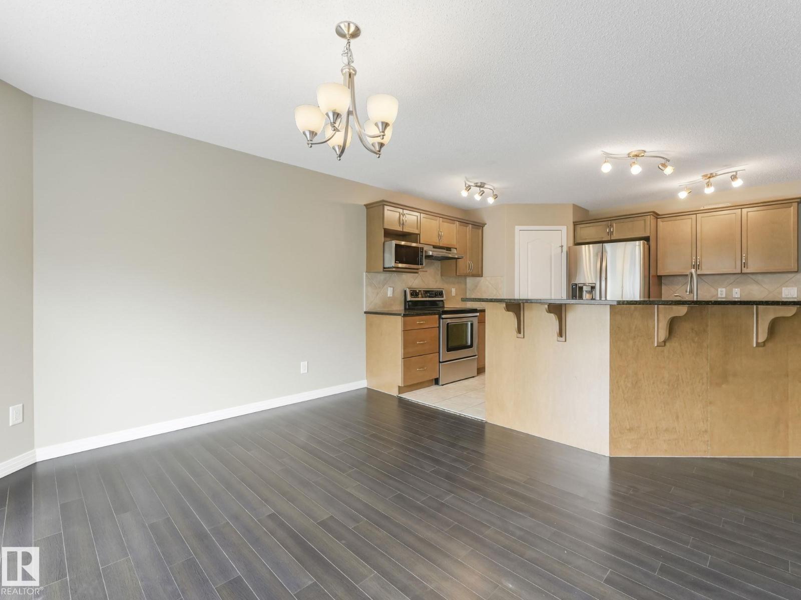 7912 172 AV NW - 19