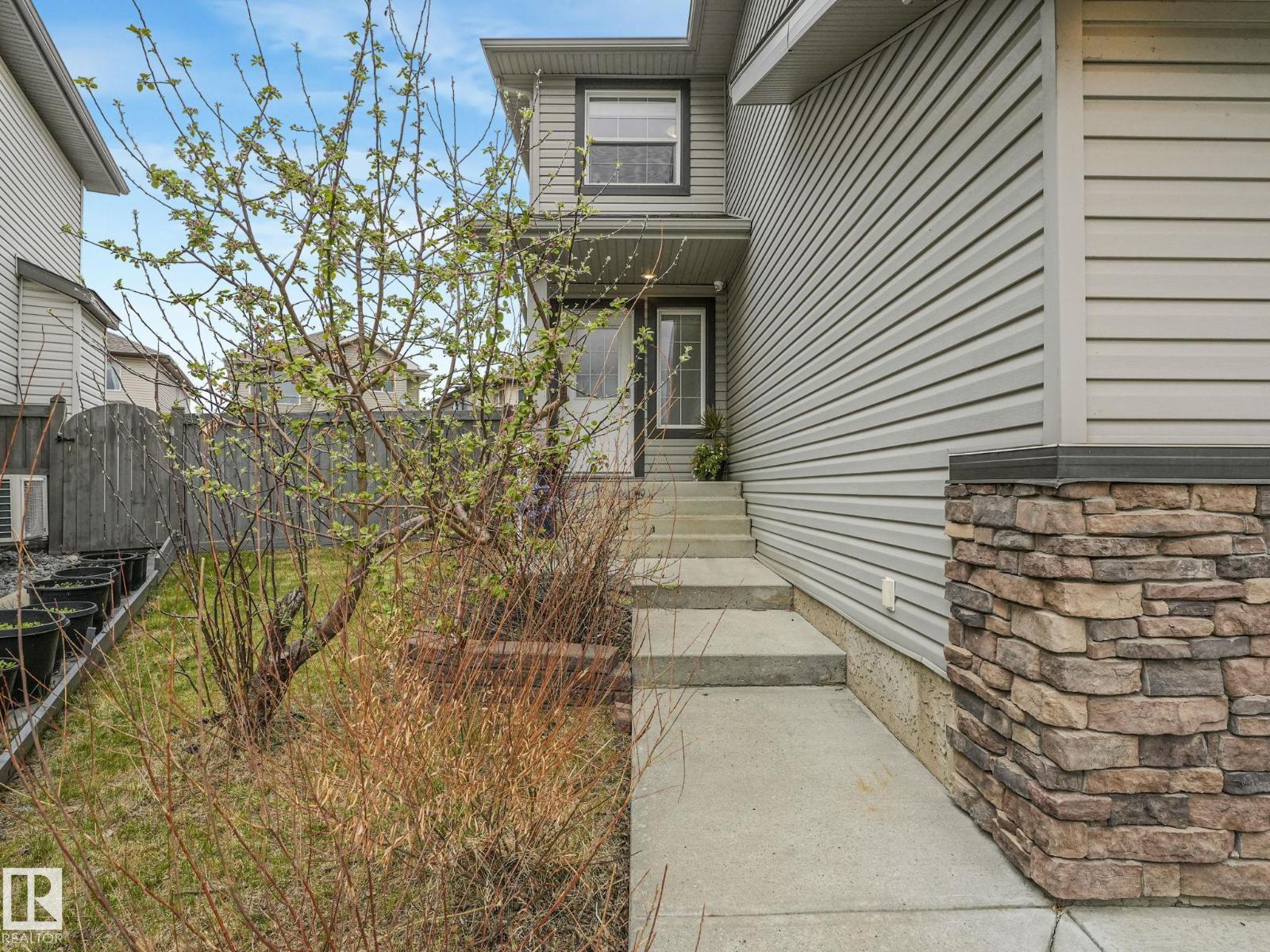 7912 172 AV NW - Image 2