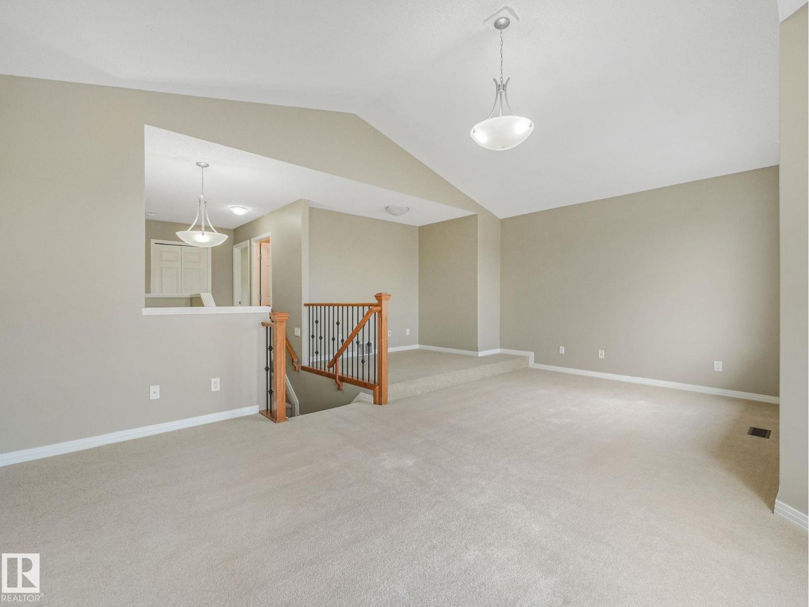 7912 172 AV NW - 27