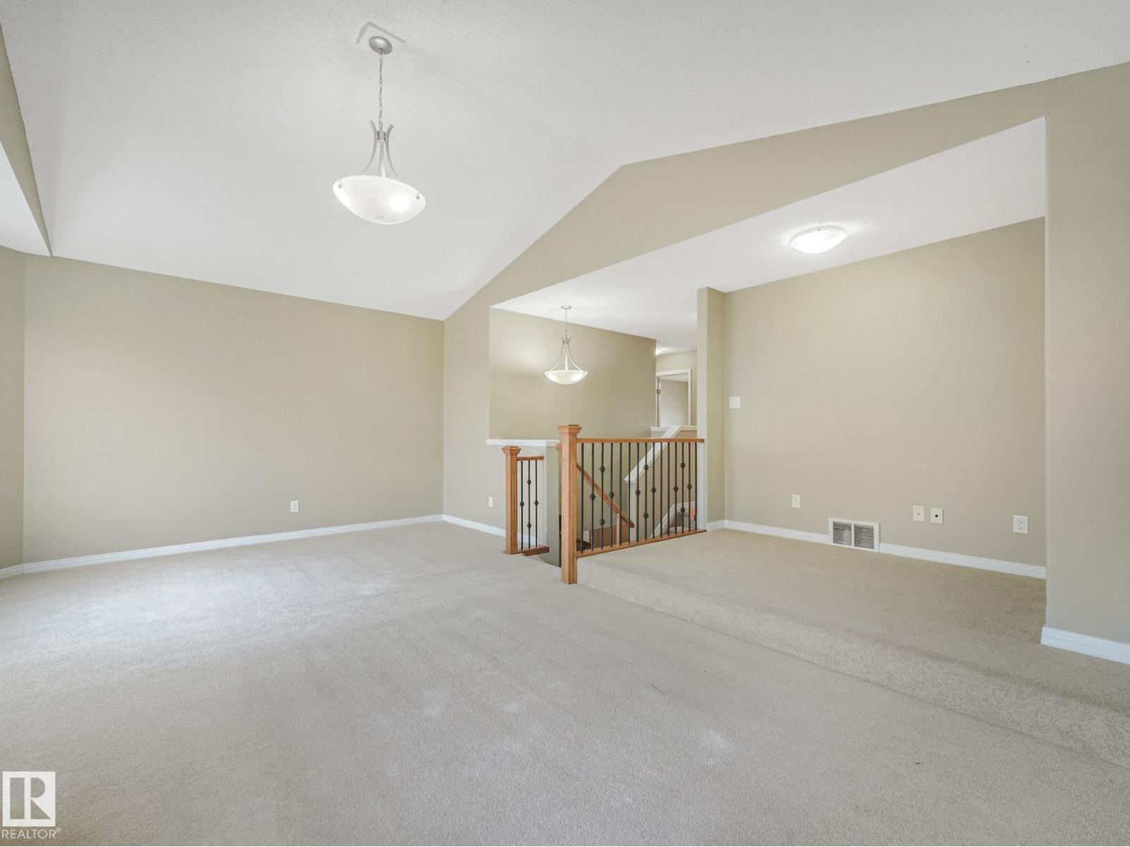7912 172 AV NW - 28