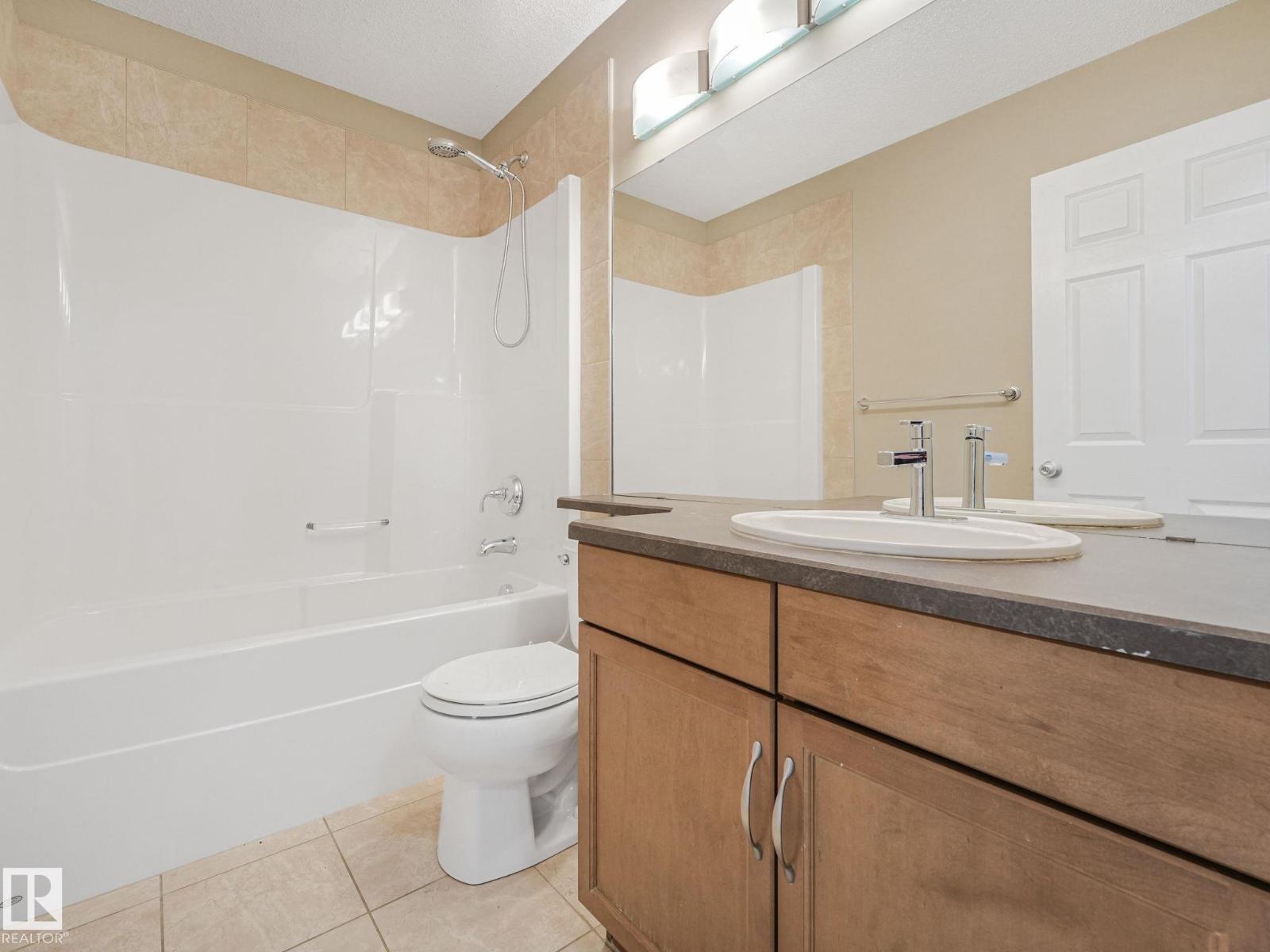 7912 172 AV NW - 33