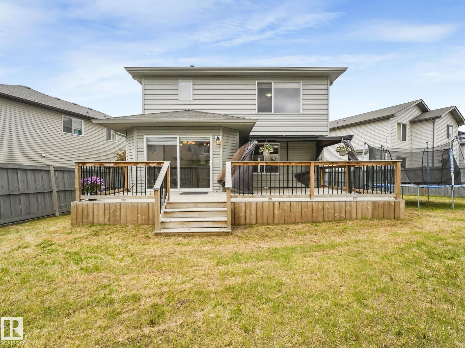 7912 172 AV NW - 54