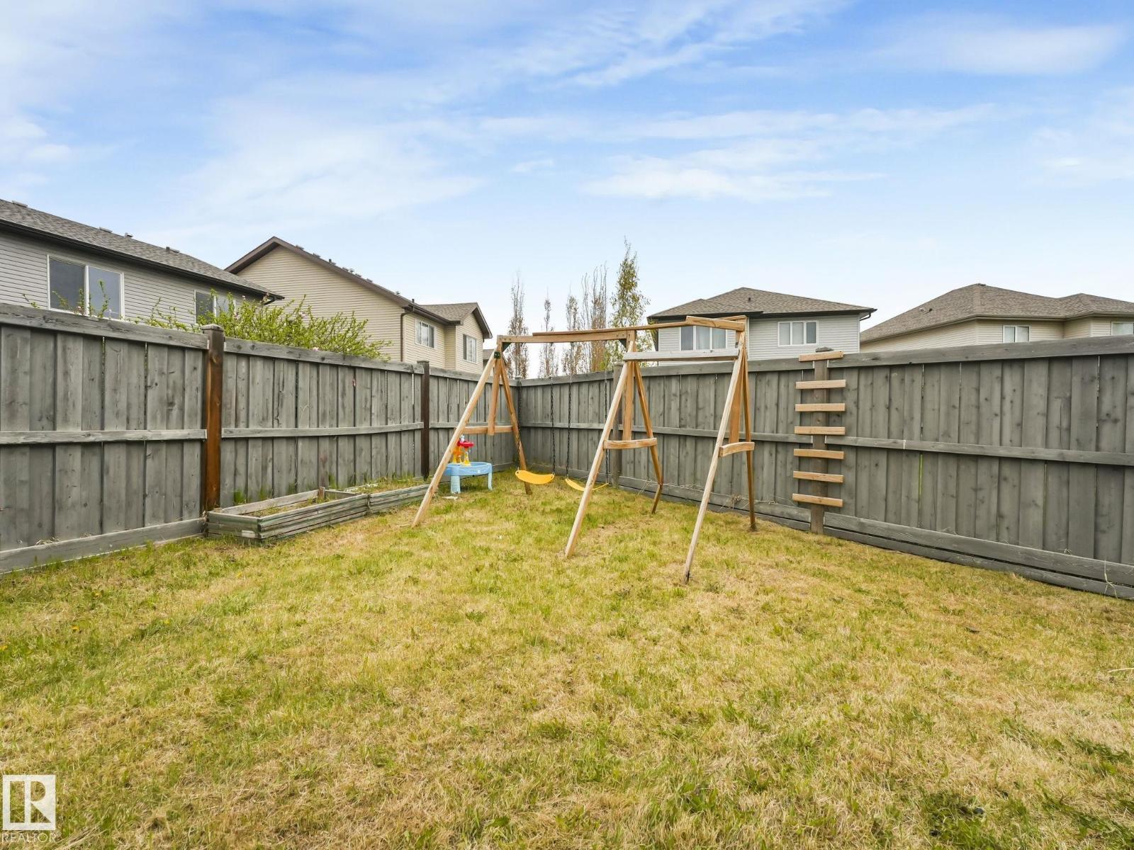 7912 172 AV NW - 61