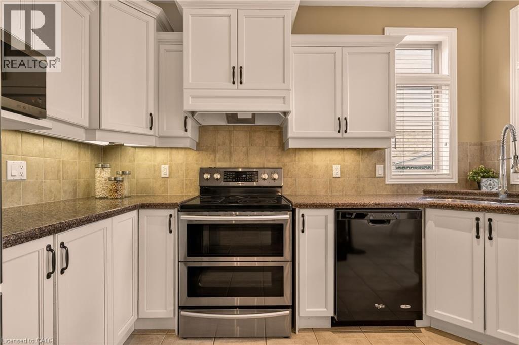 76 MOORLAND Crescent, Ancaster, Ontario, L9K1N7 — Photo 12