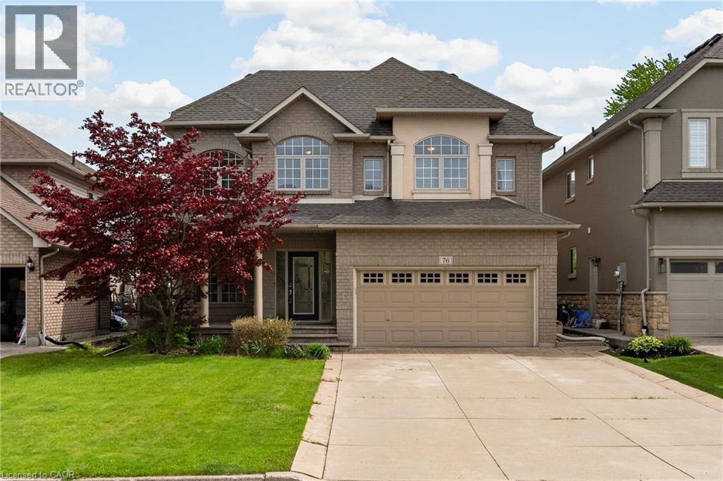 76 MOORLAND Crescent - 2