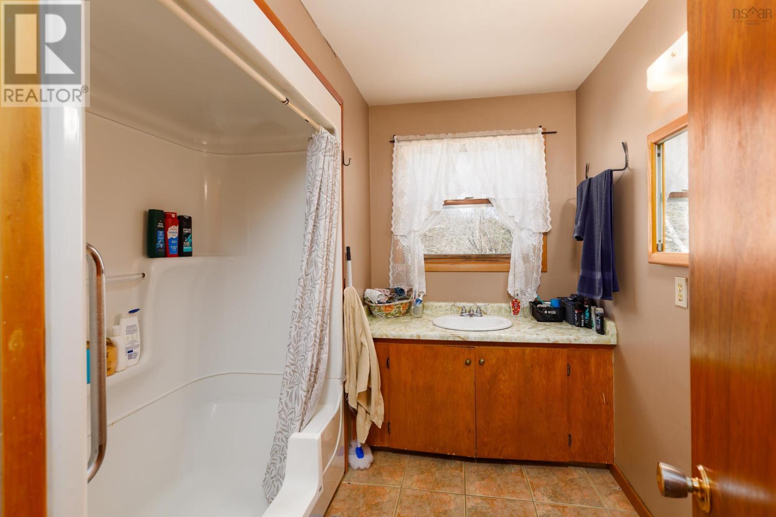 1223 Northfield Road - 22