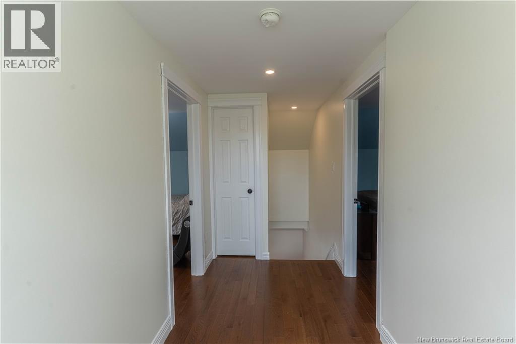 146 Burns St - 27
