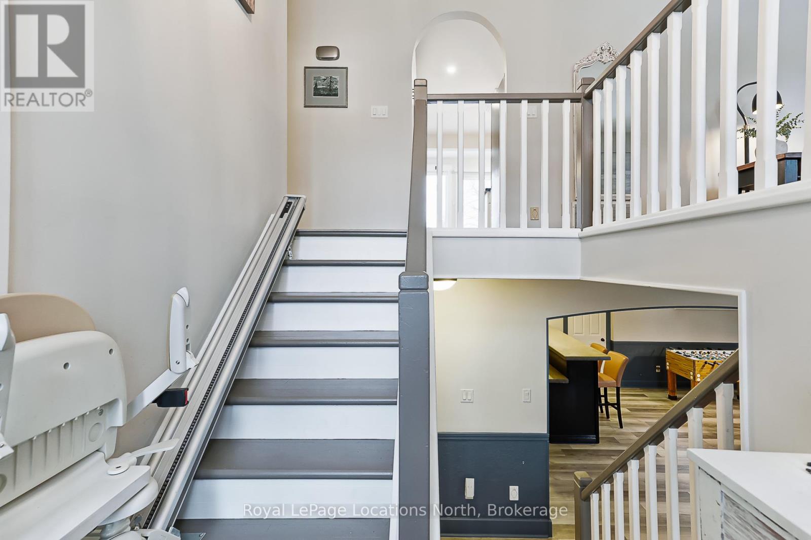 15 BLACKBURN AVENUE - 22