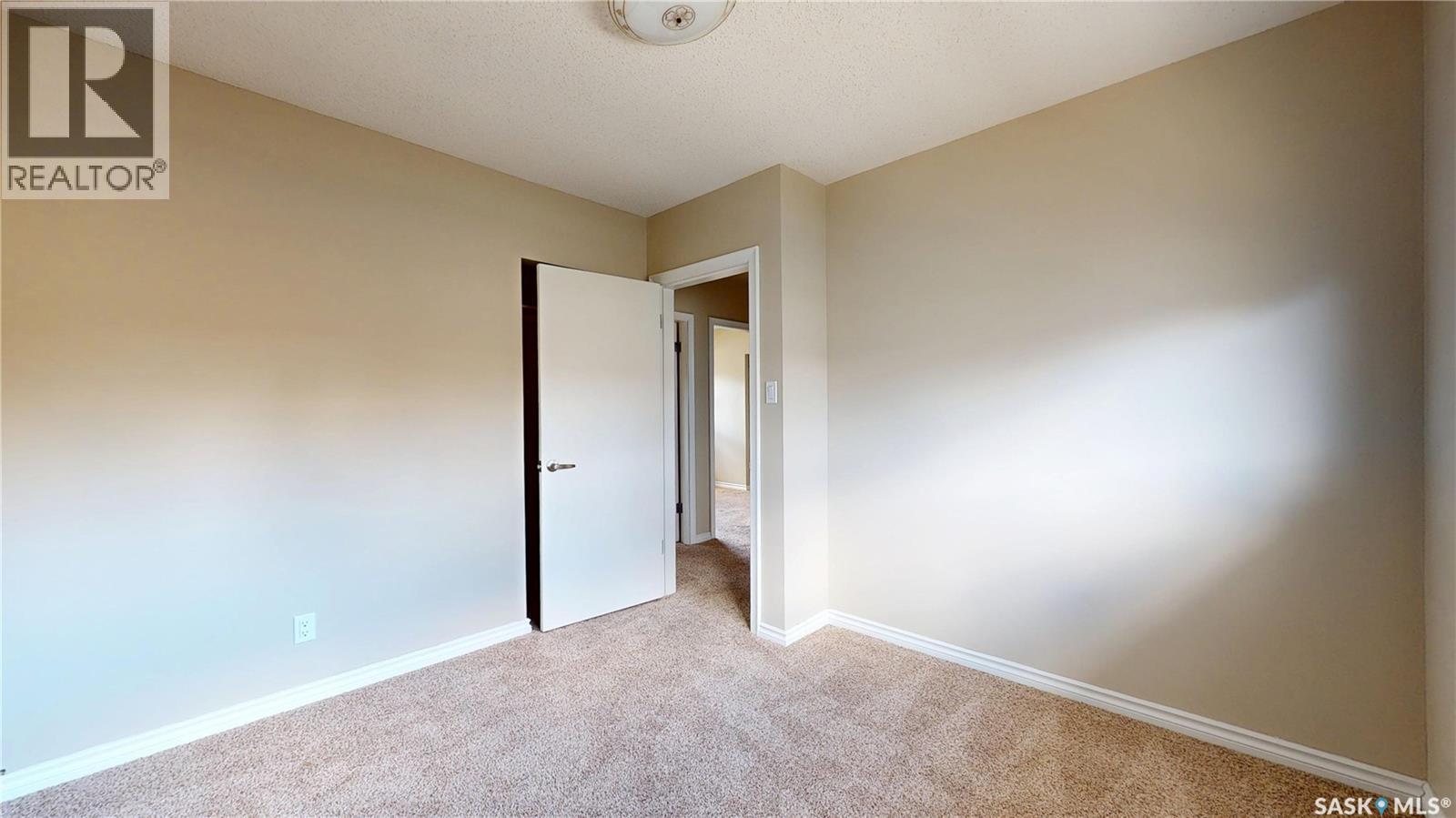 5445 4th AVENUE - 16