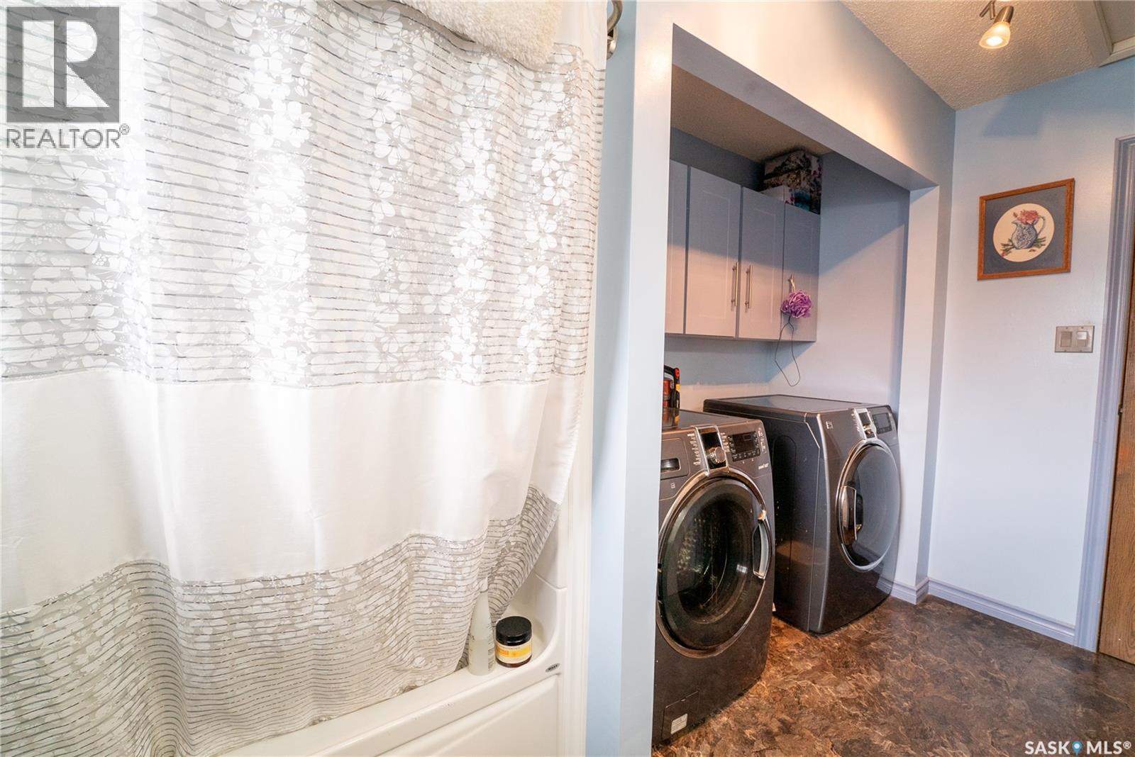 406 WALTER SCOTT AVENUE - 16