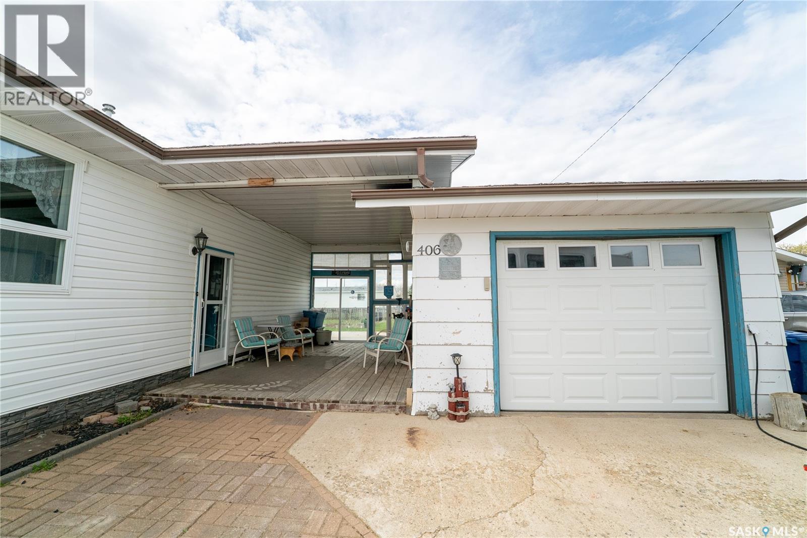 406 WALTER SCOTT AVENUE - 2