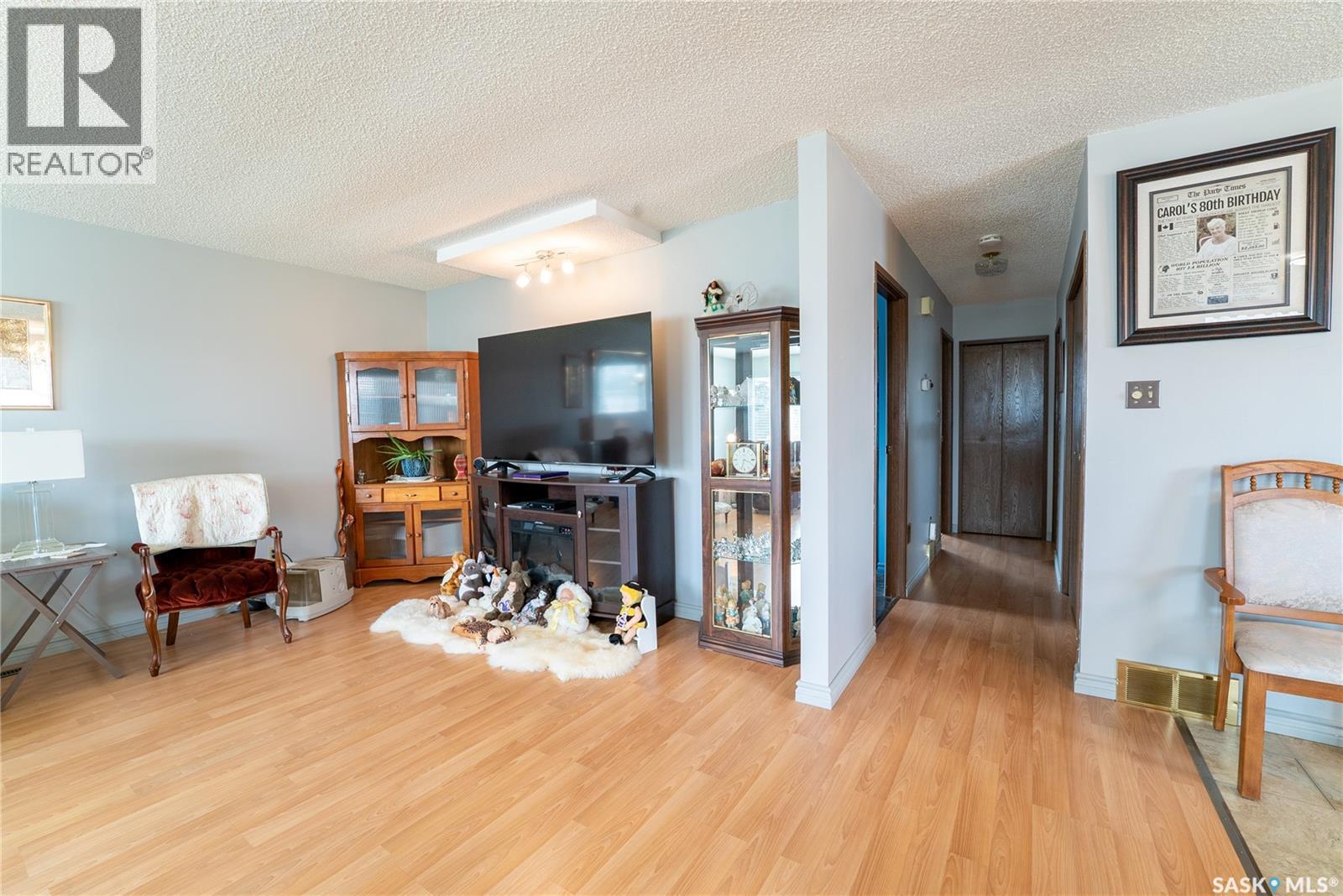 406 WALTER SCOTT AVENUE - 20