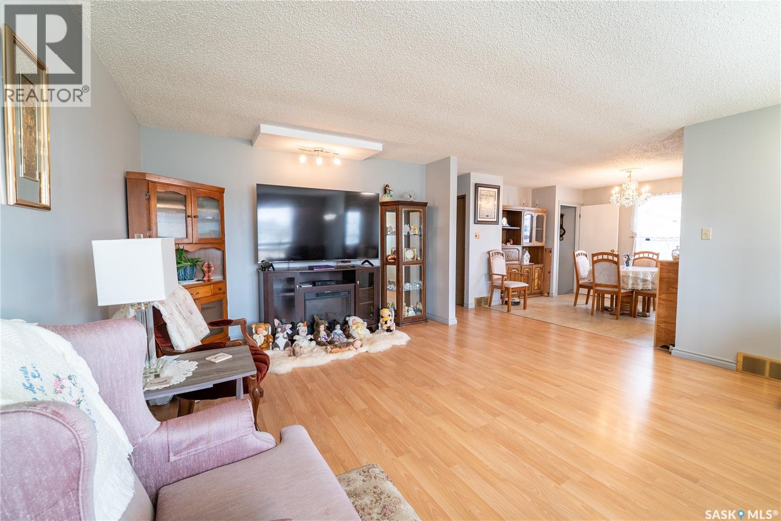 406 WALTER SCOTT AVENUE - 22