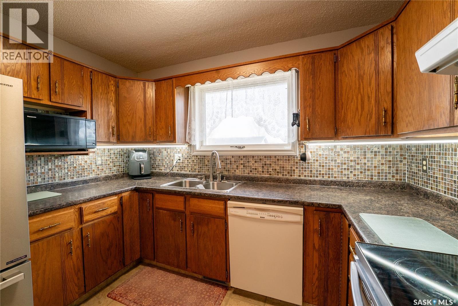 406 WALTER SCOTT AVENUE - 5