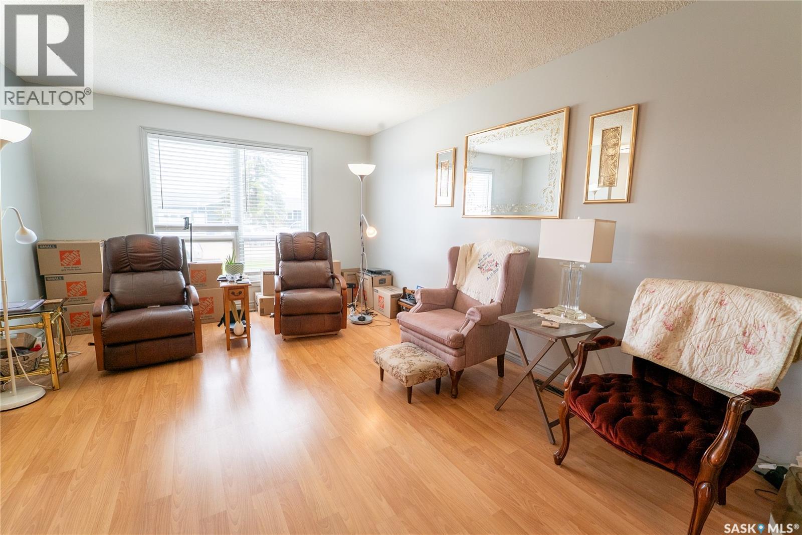 406 WALTER SCOTT AVENUE - 8