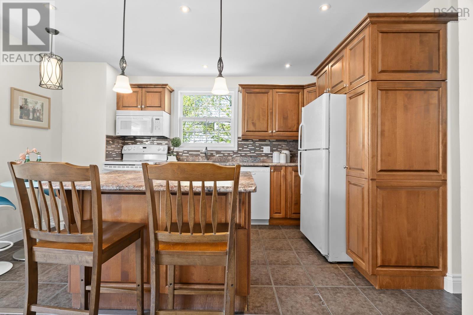 Property 2 of 45 of 117 Melrose Avenue
