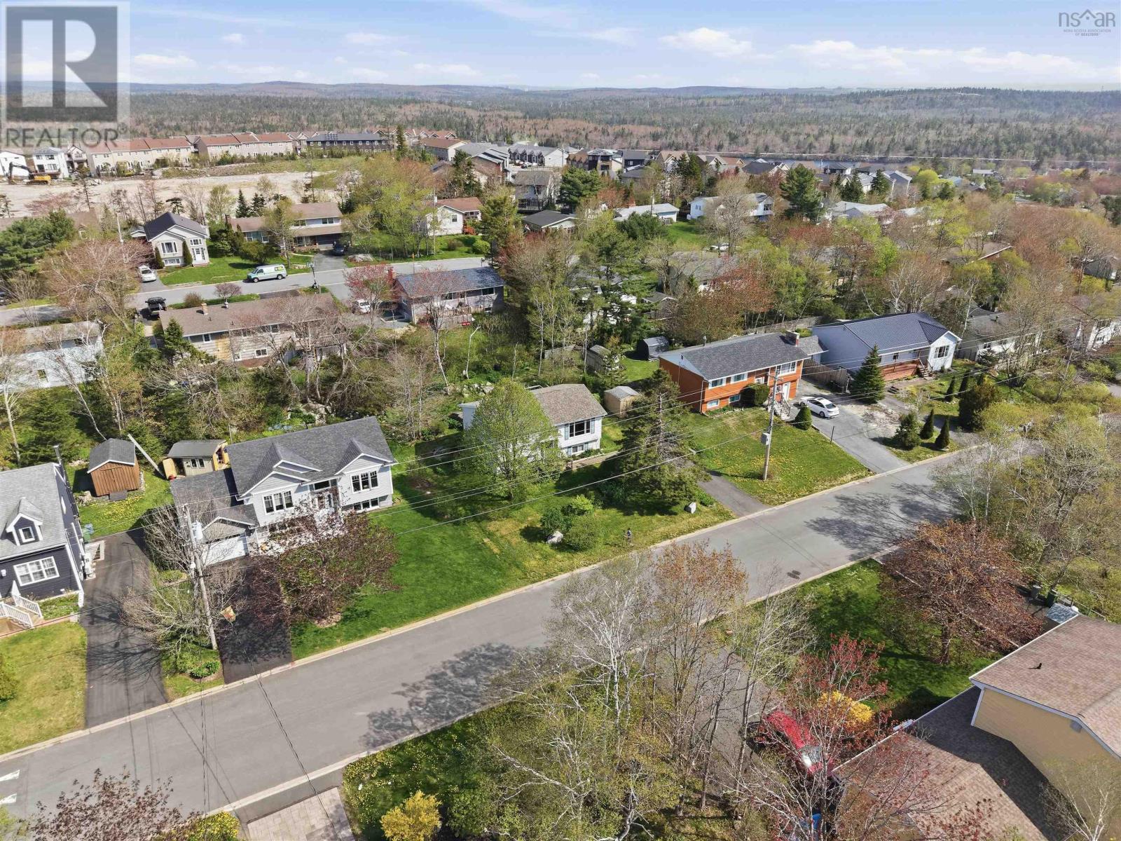 Property 26 of 50 of 51 Parkdale Avenue
