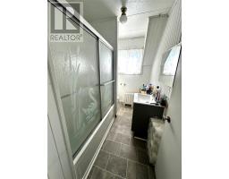 47 Beaumont Avenue thumbnail 23