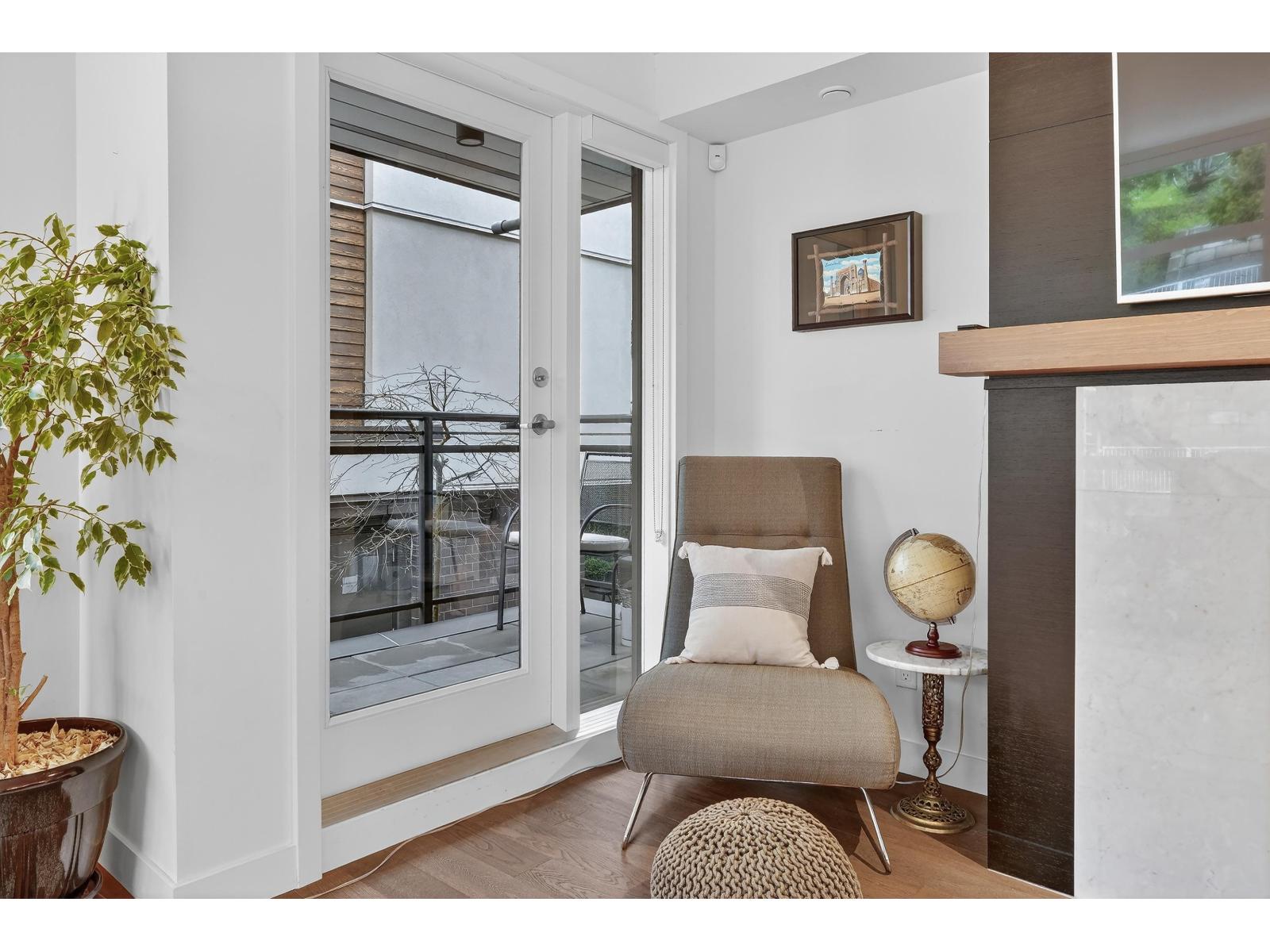 205 1160 OXFORD STREET, Surrey