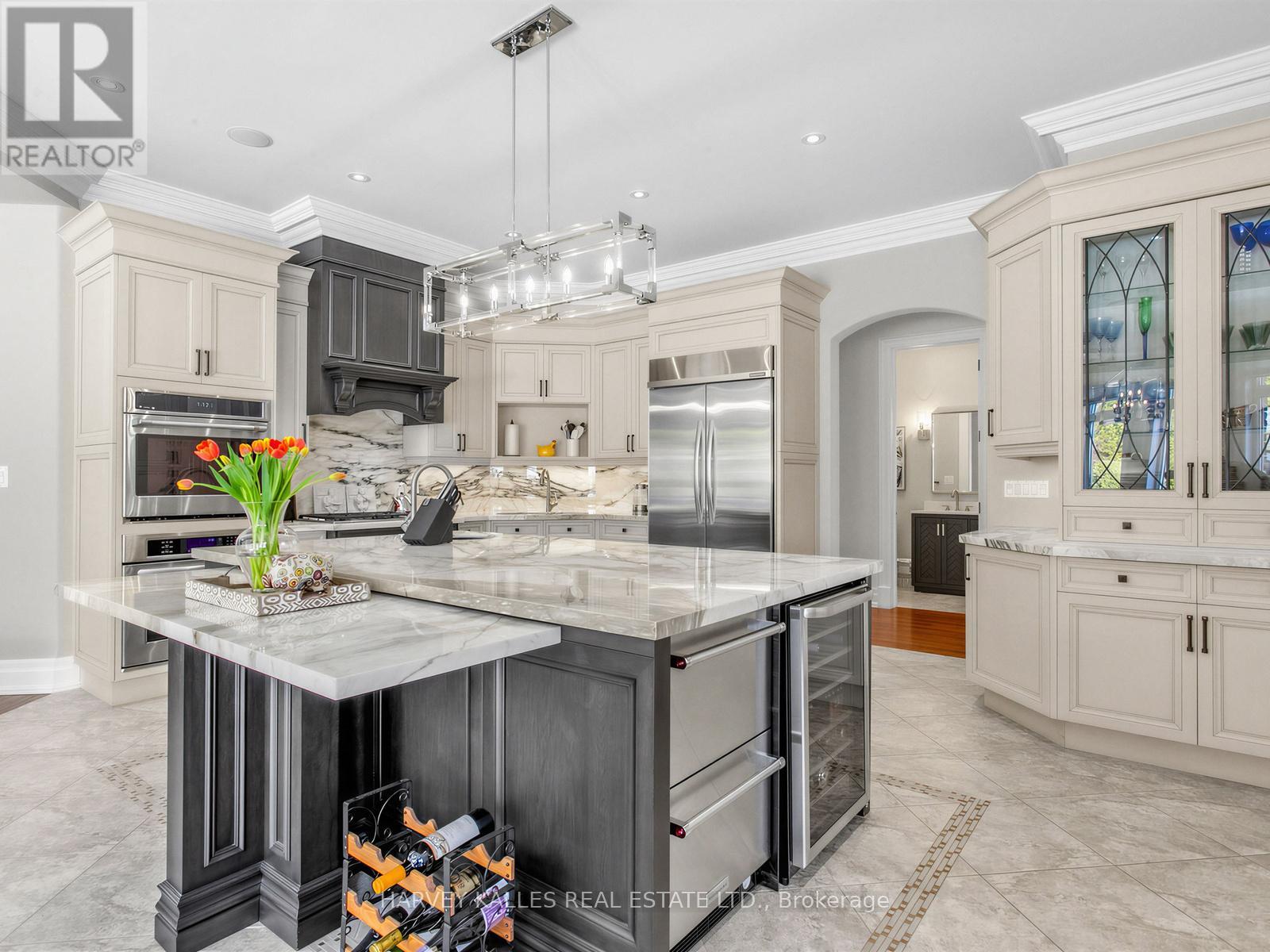 44 GRAYFIELD DRIVE - 18