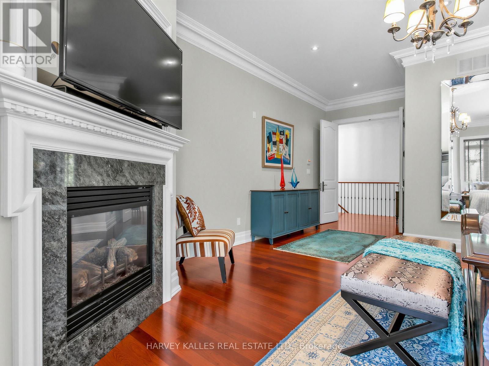 44 GRAYFIELD DRIVE - 28