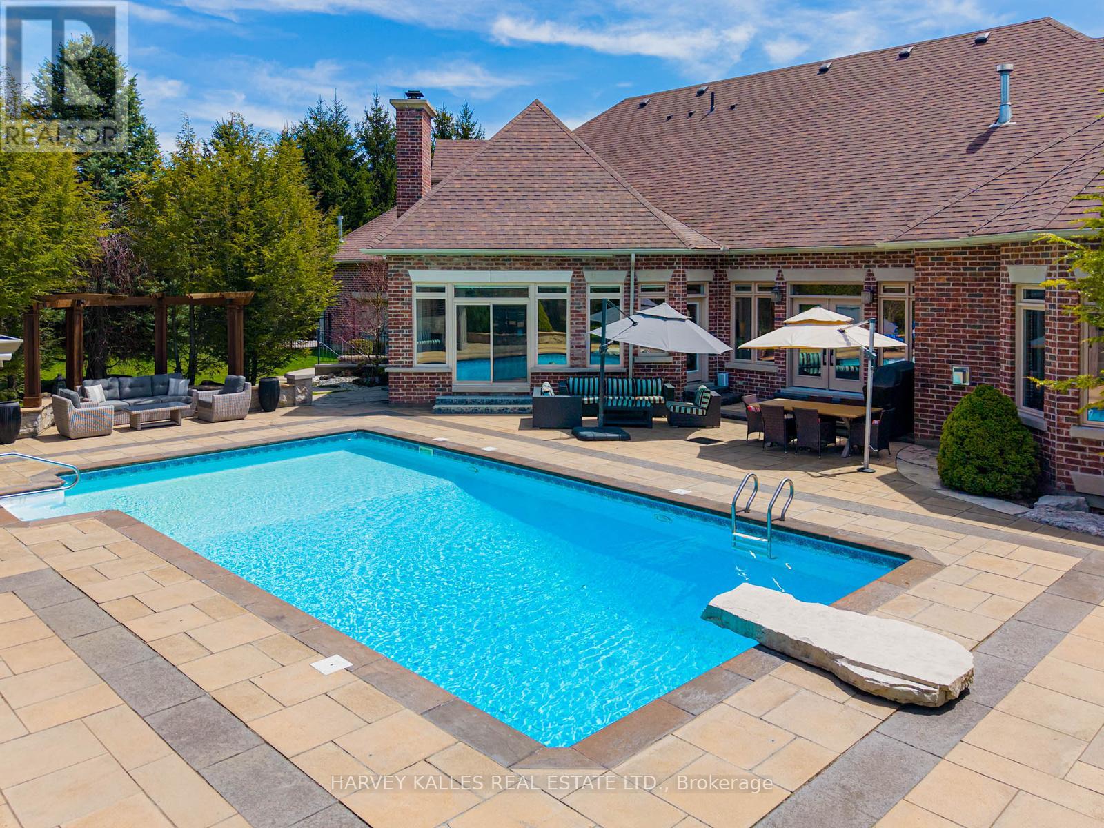 44 GRAYFIELD DRIVE - 45