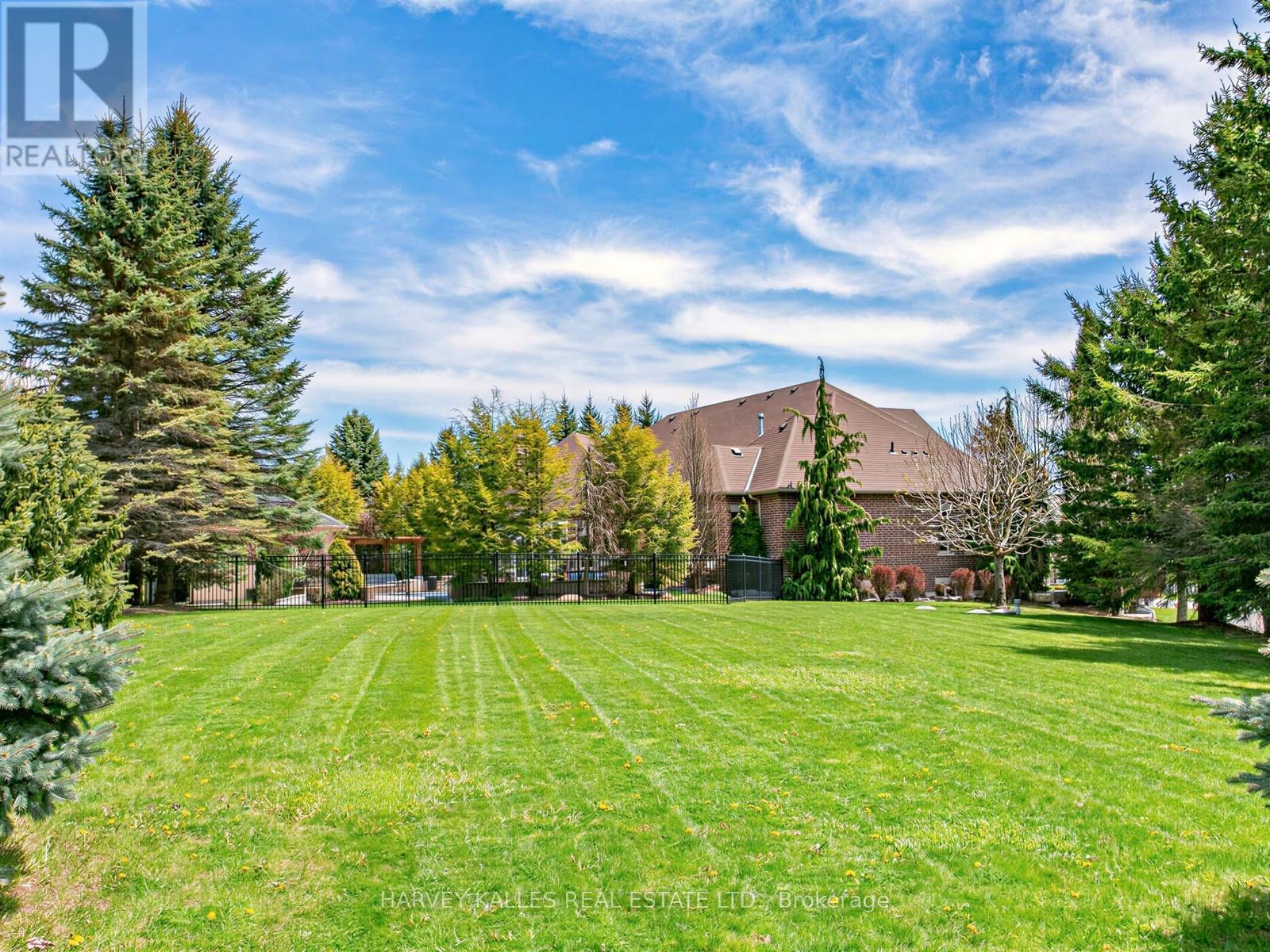 44 GRAYFIELD DRIVE - 50